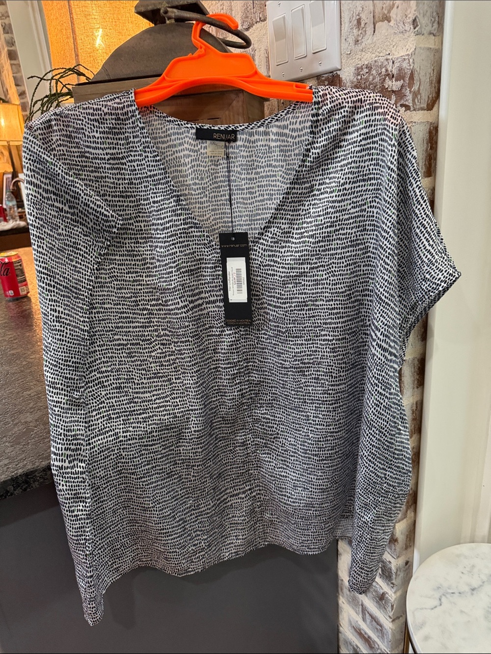 NWT Women’s RENUAR XXL top